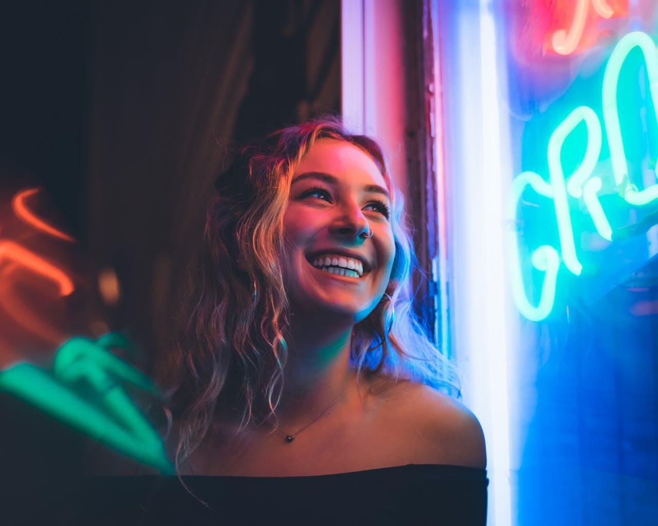 ¡Bienvenido 2024 con Sonrisas Radiantes! Agradecimiento de Suma Dental y Deseos de Feliz Año Nuevo