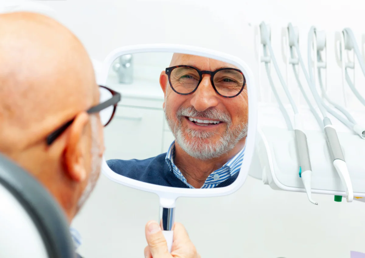 Vuelve a sonreír con implantes
